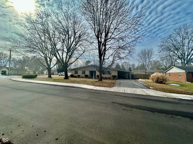 41 N Middleton Drive, Franklin, IN 46131