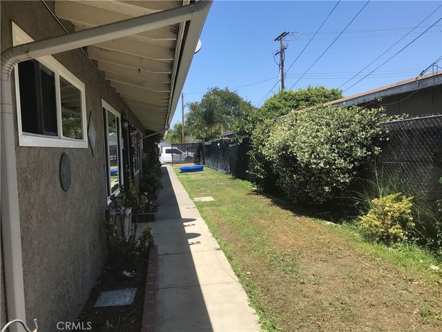 1250 W 2nd, Santa Ana, CA 92703