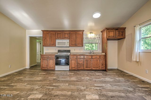 655 Wadlow Gap Road, Kingsport, TN 37660