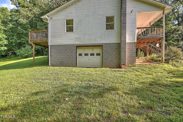 655 Wadlow Gap Road, Kingsport, TN 37660
