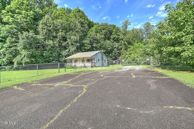 655 Wadlow Gap Road, Kingsport, TN 37660