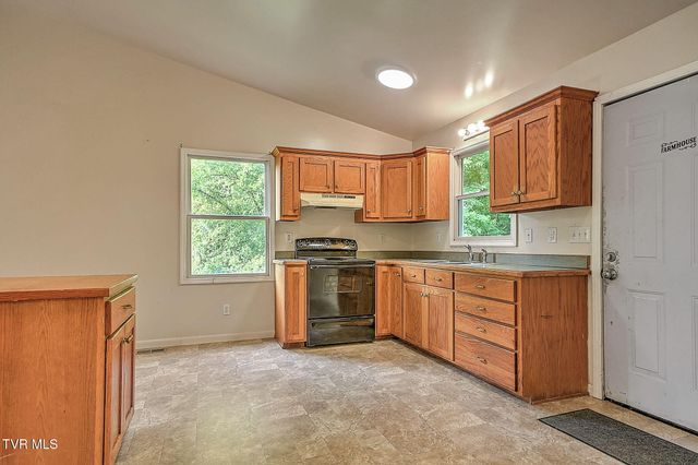 655 Wadlow Gap Road, Kingsport, TN 37660