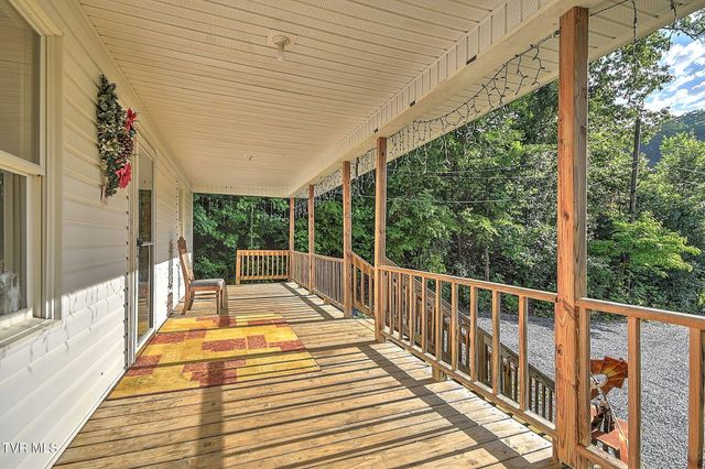 655 Wadlow Gap Road, Kingsport, TN 37660
