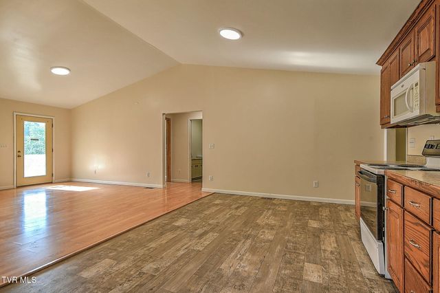 655 Wadlow Gap Road, Kingsport, TN 37660