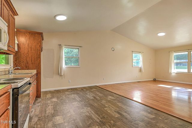 655 Wadlow Gap Road, Kingsport, TN 37660