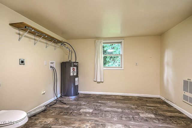 655 Wadlow Gap Road, Kingsport, TN 37660