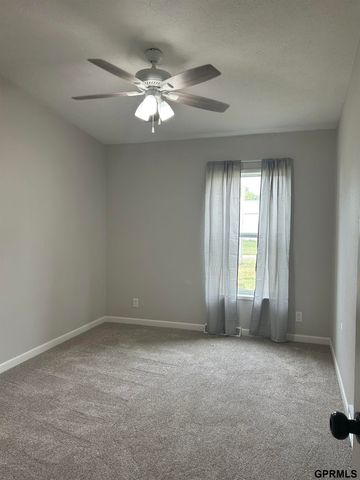 16410 Iske Drive, Bellevue, NE 68123