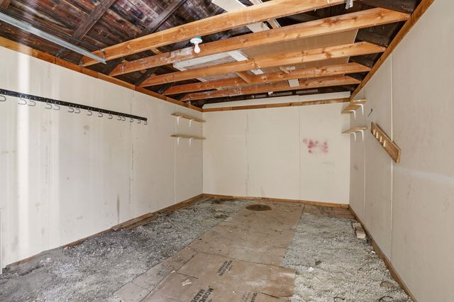 309 N McDonald Rd, Spokane, WA 99216