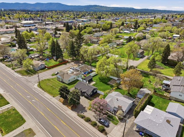 309 N McDonald Rd, Spokane, WA 99216
