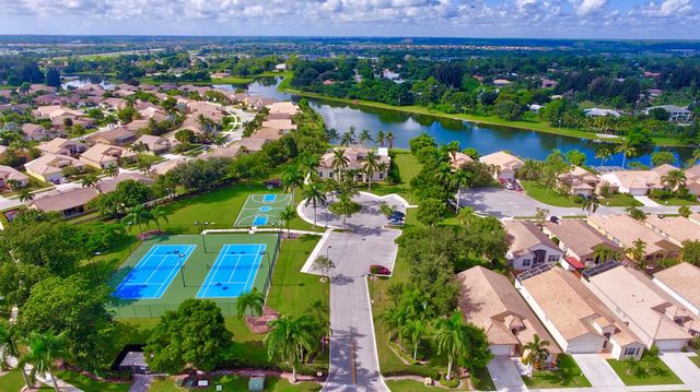 9403 Verona Lakes Boulevard, Boynton Beach, FL 33472