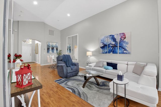 9403 Verona Lakes Boulevard, Boynton Beach, FL 33472