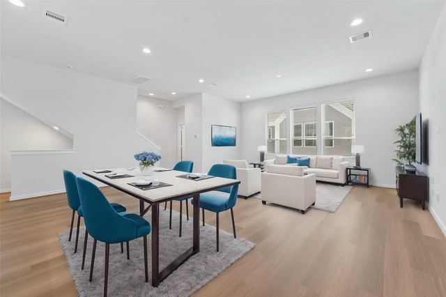 1013 Erin Street V, Houston, TX 77009