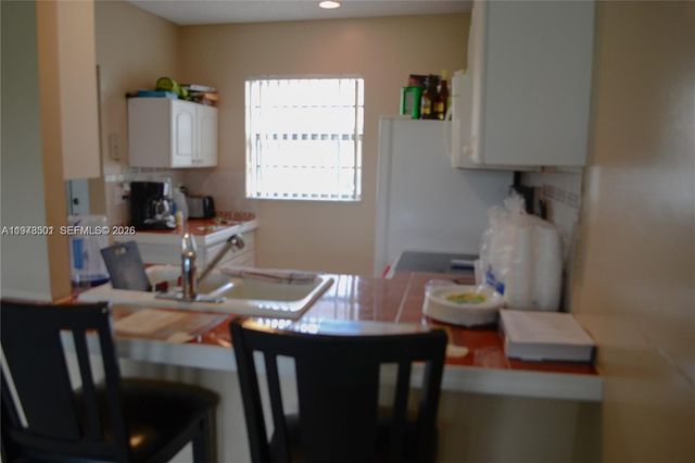 5021 W Oakland Park Boulevard 104, Lauderdale Lakes, FL 33313