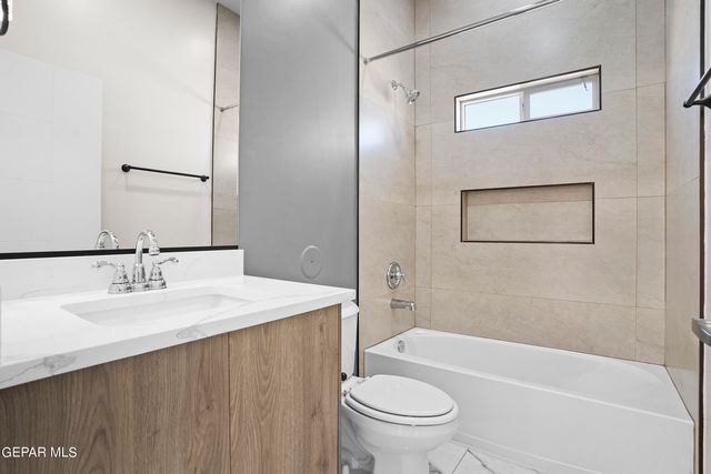 12512 AMESBURY Avenue, El Paso, TX 79928