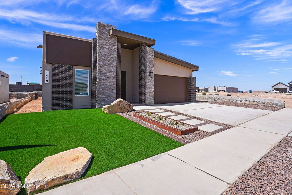 12512 AMESBURY Avenue, El Paso, TX 79928