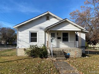 9659 Diamond Drive, St Louis, MO 63137