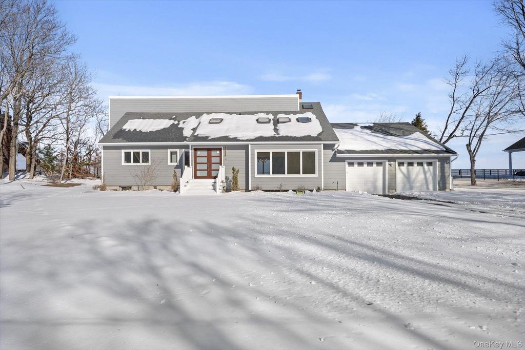 43 Waterview Drive, Sound Beach, NY 11789