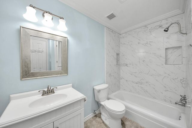 832 Wax Myrtle Lane 832, Houston, TX 77079