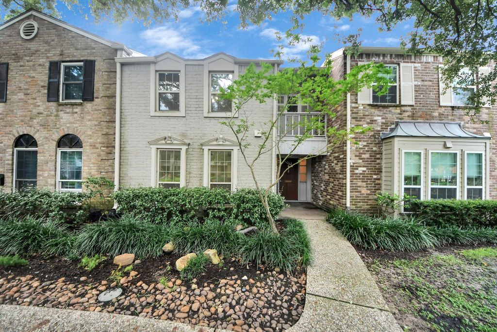 832 Wax Myrtle Lane 832, Houston, TX 77079