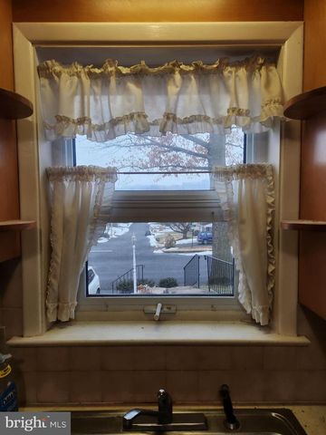 1309 PASSEY LN, Lancaster, PA 17603