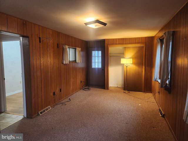 1309 PASSEY LN, Lancaster, PA 17603