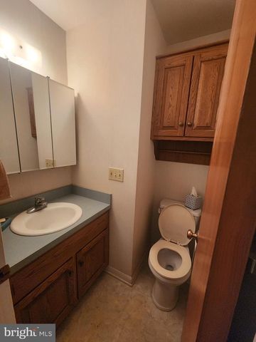 1309 PASSEY LN, Lancaster, PA 17603