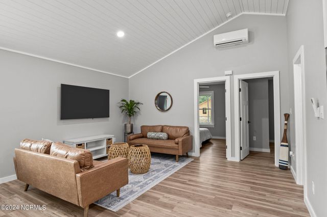 177 Long Pond Loop, Swansboro, NC 28584
