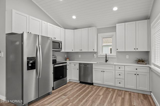 177 Long Pond Loop, Swansboro, NC 28584