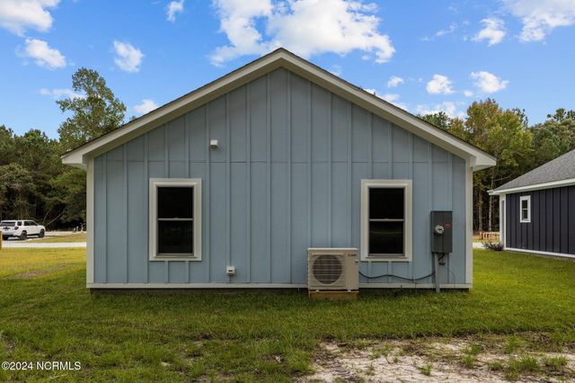 177 Long Pond Loop, Swansboro, NC 28584