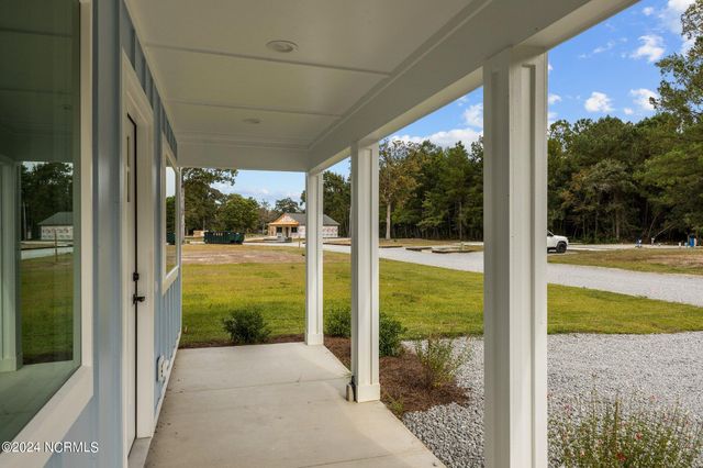 177 Long Pond Loop, Swansboro, NC 28584