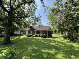 721 W Old Hickory Blvd, N, Madison, TN 37115