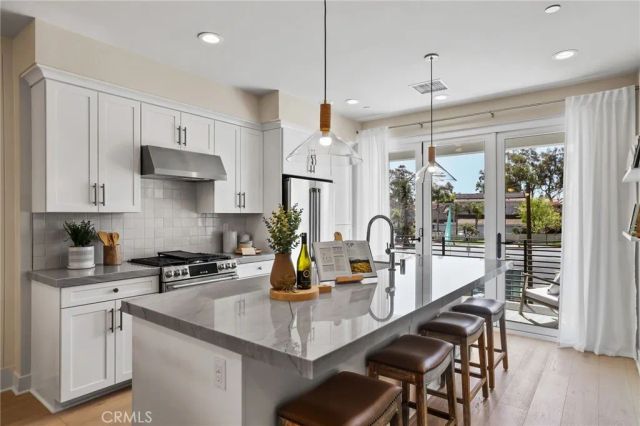 19071 Main Street 113, Huntington Beach, CA 92648