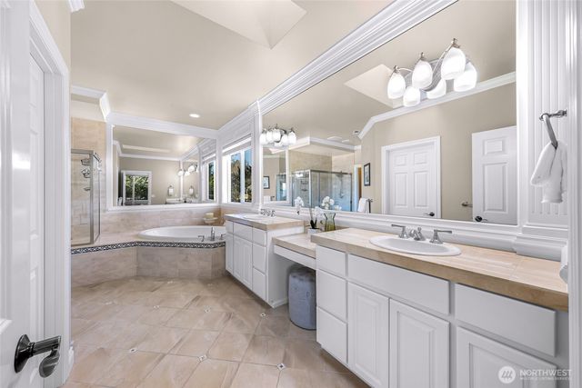 2302 277th Avenue SE, Sammamish, WA 98075