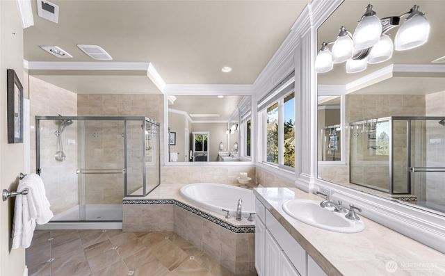 2302 277th Avenue SE, Sammamish, WA 98075