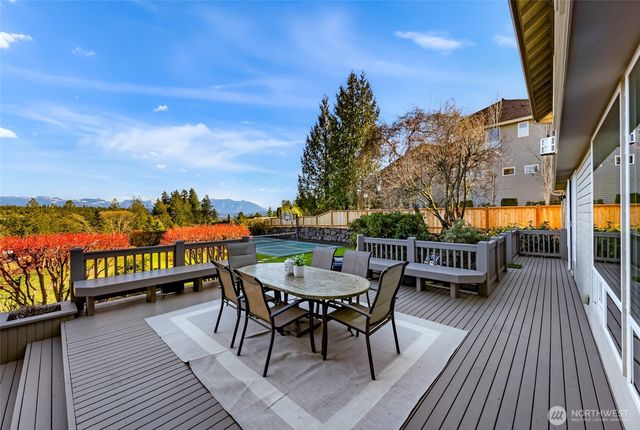 2302 277th Avenue SE, Sammamish, WA 98075