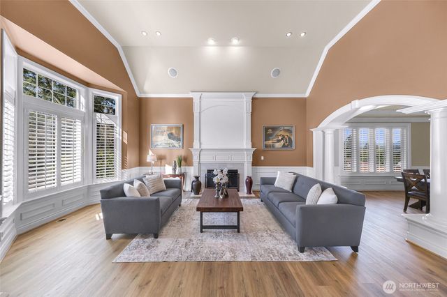 2302 277th Avenue SE, Sammamish, WA 98075