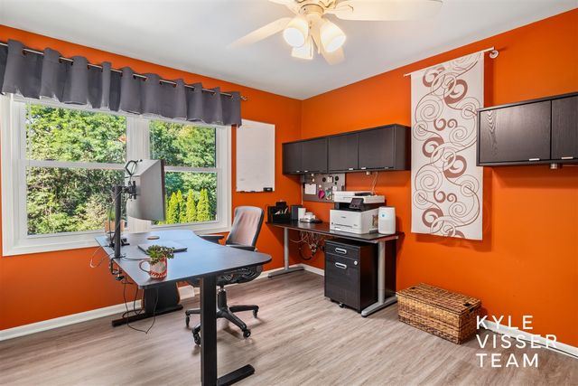6728 Gleneagles Drive, Grand Rapids, MI 49546