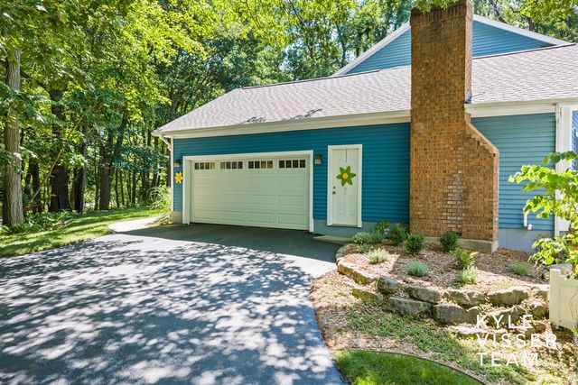 6728 Gleneagles Drive, Grand Rapids, MI 49546