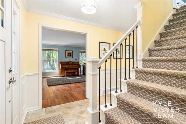6728 Gleneagles Drive, Grand Rapids, MI 49546