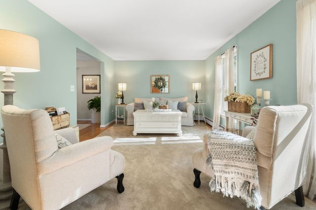 31 Seabury Avenue, Ledyard, CT 06339