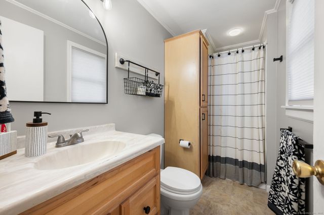 31 Seabury Avenue, Ledyard, CT 06339