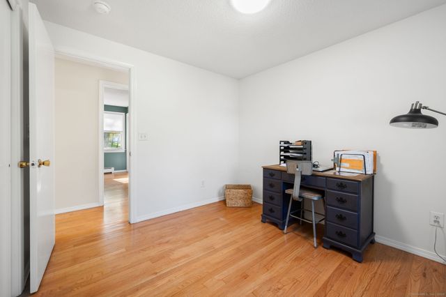 31 Seabury Avenue, Ledyard, CT 06339