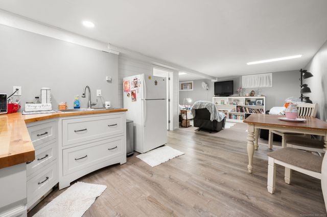 31 Seabury Avenue, Ledyard, CT 06339