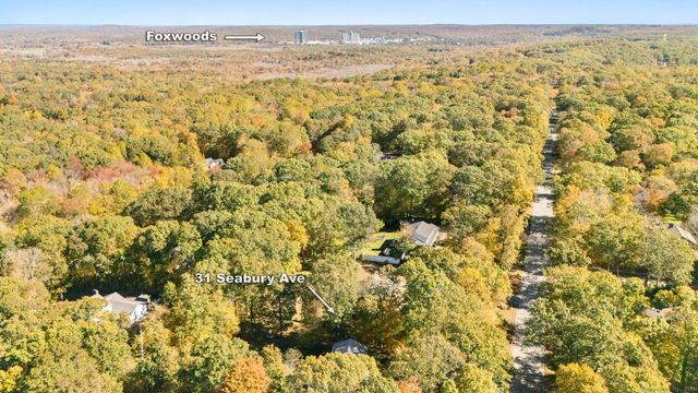 31 Seabury Avenue, Ledyard, CT 06339