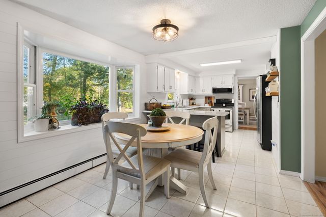 31 Seabury Avenue, Ledyard, CT 06339