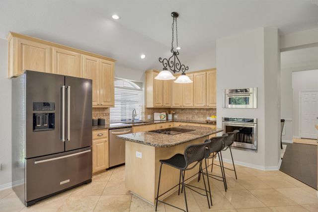 2105 Vintage Drive, Corinth, TX 76210
