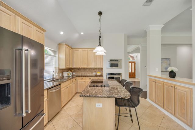2105 Vintage Drive, Corinth, TX 76210