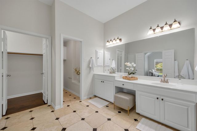 2105 Vintage Drive, Corinth, TX 76210