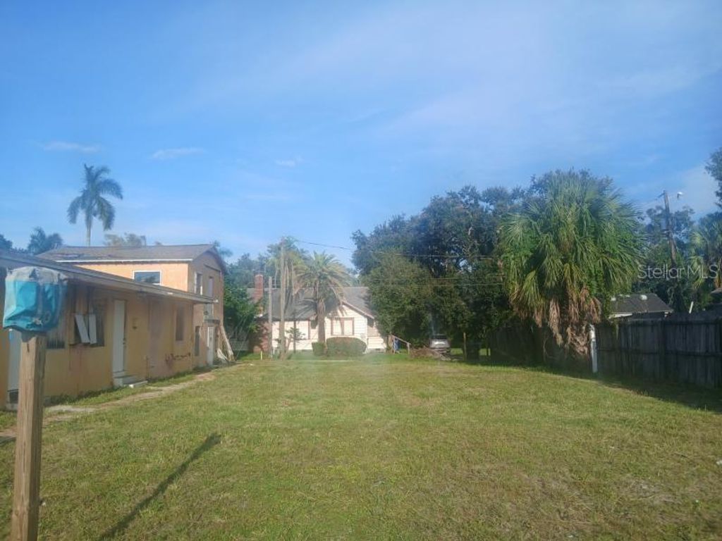 2006 DR MARTIN LUTHER KING JR STREET S, St Petersburg, FL 33705