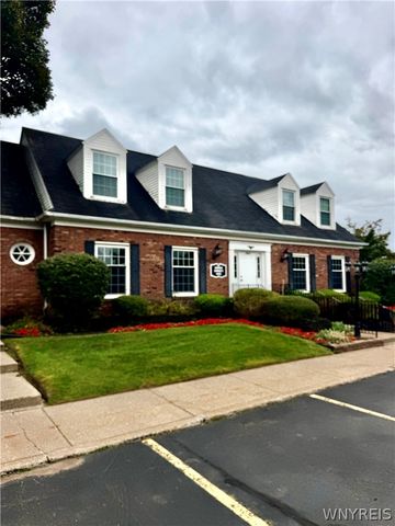 40 Hamlin Sq B, Amherst, NY 14221